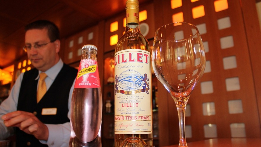 relexa hotel Berlin - Cocktail Lillet Berry relexa hotel Berlin - Cocktail Lillet Berry